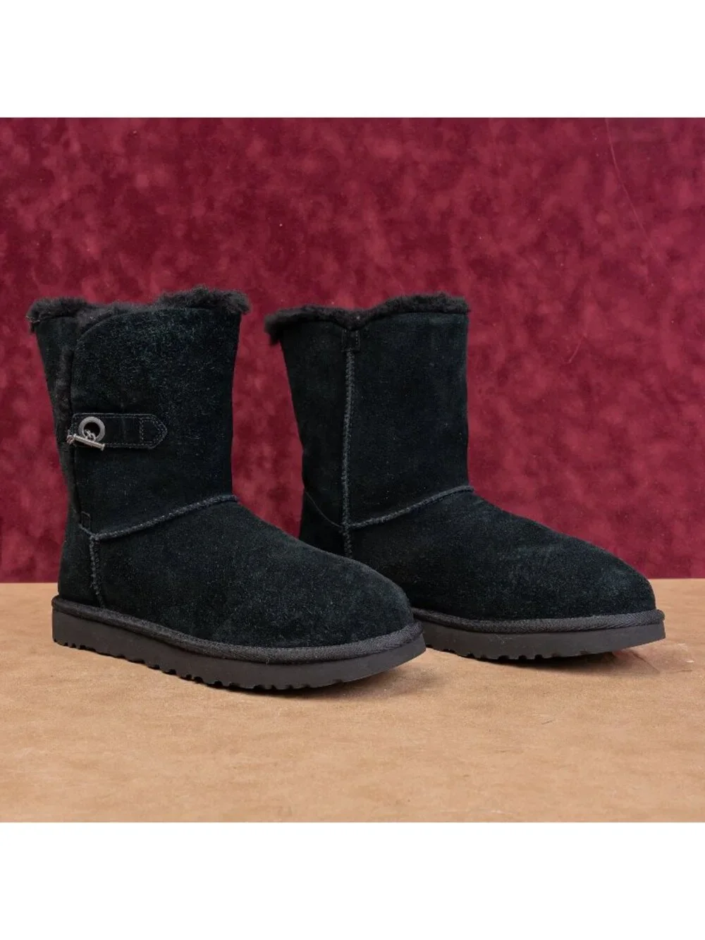 UGG Women D Link Chain Slip-on Black Nubuck Warm Comfortable Boots sz 11